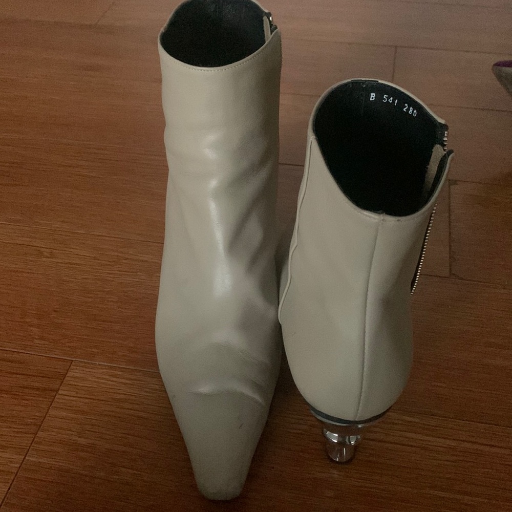 Yuul yie boots